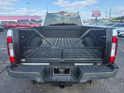Used 2017 Ford F250 XL w/ XL Decor Group AWD/4WD image 9