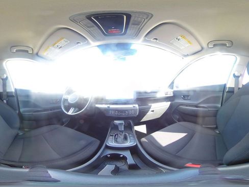 Used 2025 Hyundai Kona SEL image 44