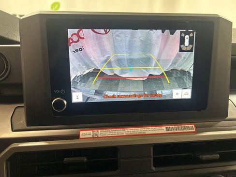 Used 2025 Toyota Tacoma SR5 image 26