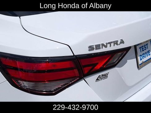 Used 2025 Nissan Sentra SV FWD image 9