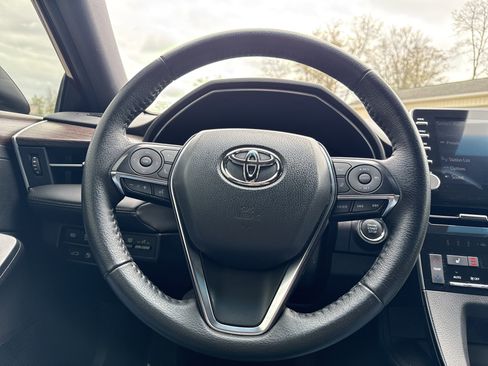 Used 2022 Toyota Avalon XLE FWD image 63