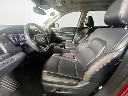 Used 2022 Nissan Pathfinder SL w/ SL Premium Package image 14