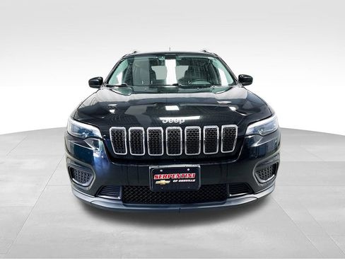 Used 2020 Jeep Cherokee Latitude w/ Cold Weather Group AWD/4WD image 7