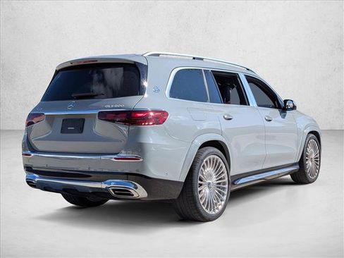 Certified 2024 Mercedes-Benz Maybach GLS 600 4MATIC image 5