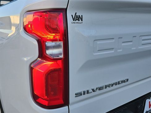 Used 2020 Chevrolet Silverado 1500 RST w/ All-Star Edition image 34