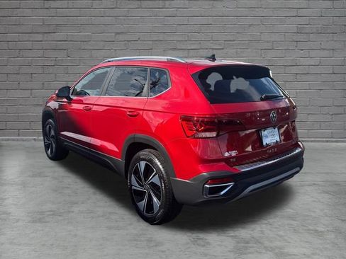 Used 2024 Volkswagen Taos SE AWD/4WD image 5