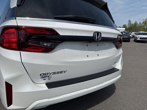 Used 2025 Honda Odyssey Sport-L image 33