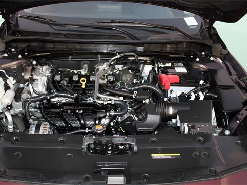 Used 2024 Nissan Altima 2.5 SV image 13