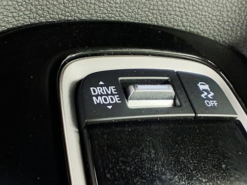 Used 2023 Toyota Corolla SE FWD image 20