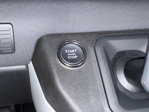 Used 2023 Land Rover Defender 110 S image 32