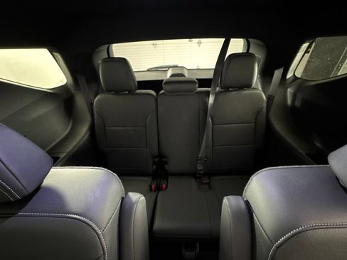 Certified 2026 Chevrolet Traverse LT AWD/4WD image 34