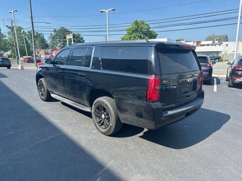 Used 2019 Chevrolet Suburban LT AWD/4WD image 10