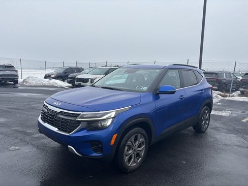 Certified 2024 Kia Seltos S image 7