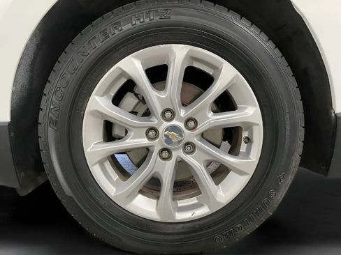Used 2021 Chevrolet Equinox LT FWD image 24
