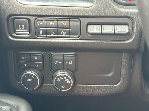 Used 2023 Chevrolet Tahoe High Country w/ Premium Package 2 image 19