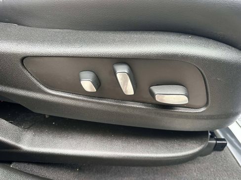 Certified 2022 Cadillac XT5 Sportv image 30