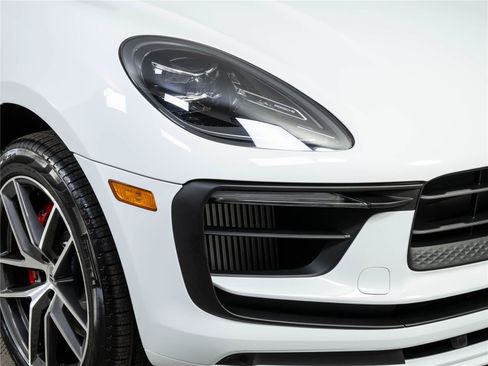 New 2026 Porsche Macan S AWD/4WD image 38