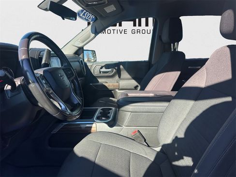 Used 2021 Chevrolet Silverado 1500 RST image 25