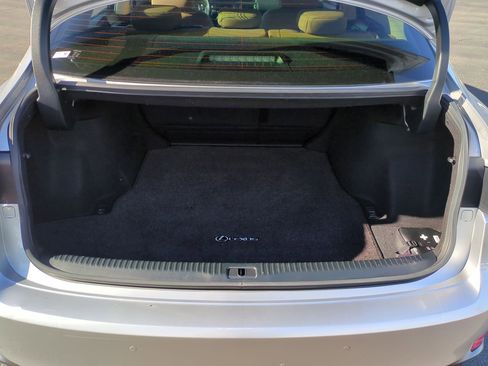 Used 2019 Lexus IS 300 w/ Navigation Package image 29