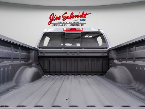 Used 2022 Chevrolet Colorado LT w/ Safety Package AWD/4WD image 36