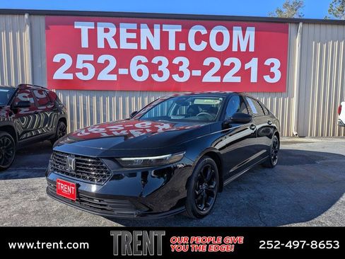 Used 2025 Honda Accord SE image 1