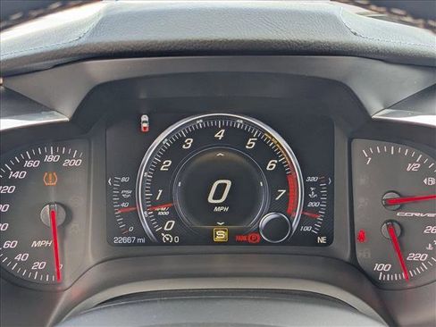 Used 2015 Chevrolet Corvette Stingray Coupe image 11