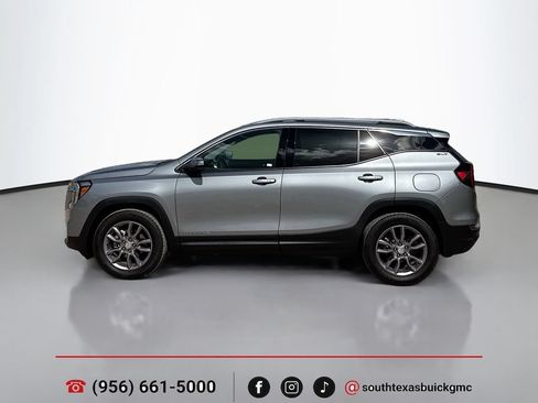 Used 2023 GMC Terrain SLT w/ Infotainment Package II FWD image 4
