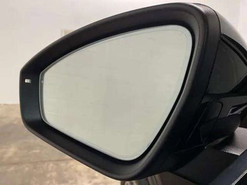 Used 2024 Audi Q4 e-tron Premium Plus w/ Premium Plus image 90