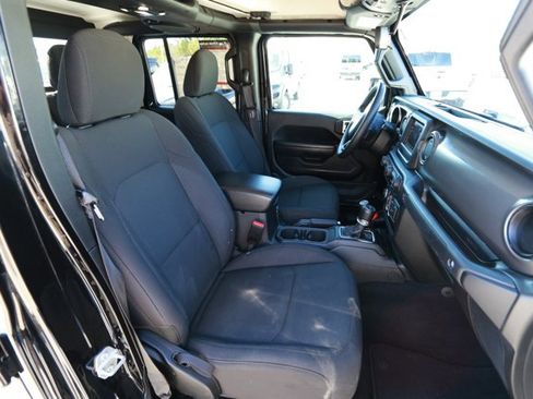 Used 2023 Jeep Gladiator Sport image 24