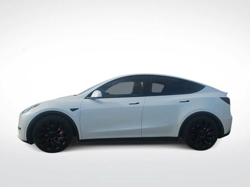 Used 2022 Tesla Model Y Performance image 5