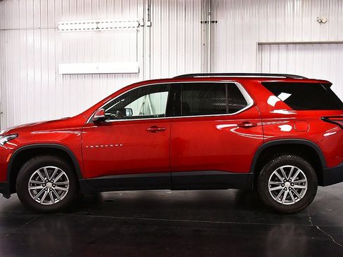 Used 2023 Chevrolet Traverse LT w/ LPO, Floor Liner Package image 4