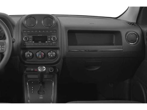 Used 2014 Jeep Patriot Sport FWD image 13