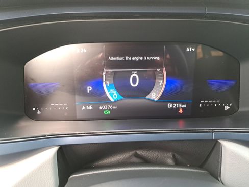 Certified 2023 Volkswagen Taos SE image 18