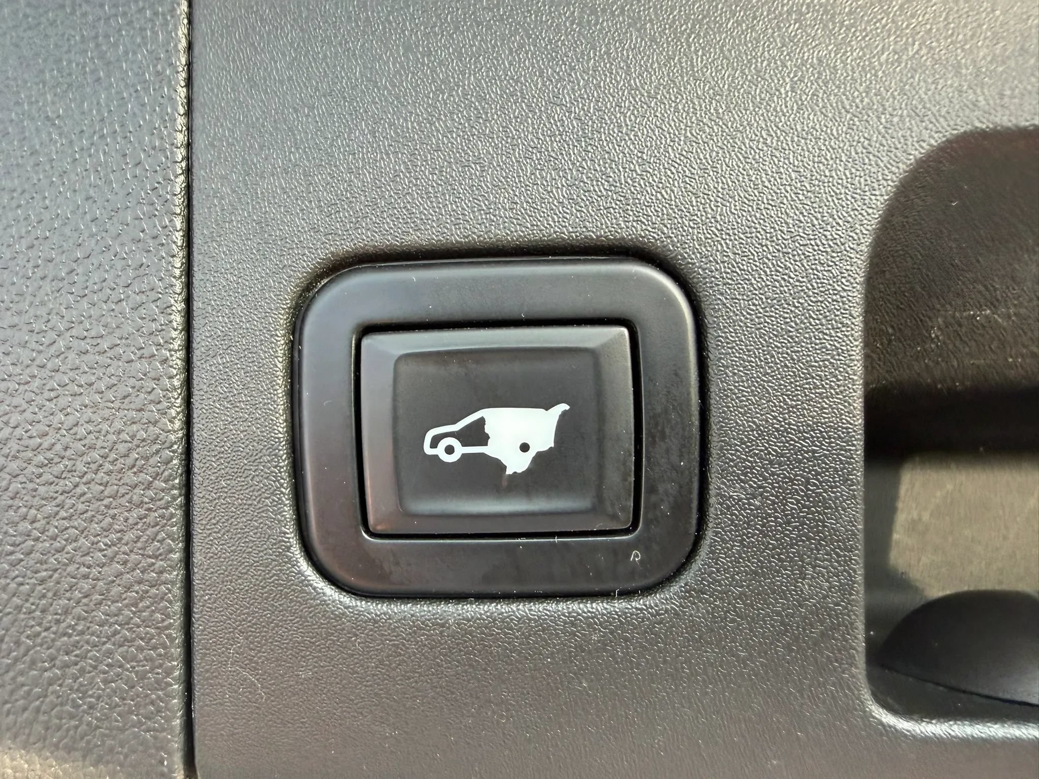 Used 2017 Cadillac XT5 FWD image 40