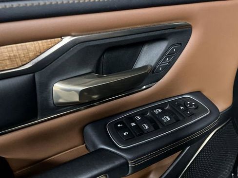 Used 2024 RAM 1500 Limited image 23