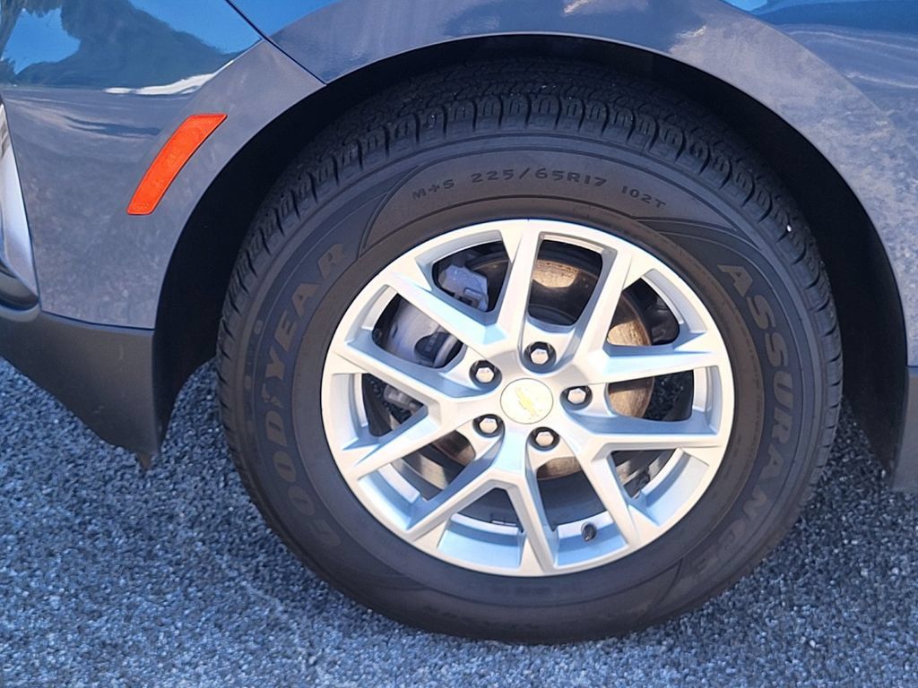 Used 2024 Chevrolet Equinox LT AWD/4WD image 9
