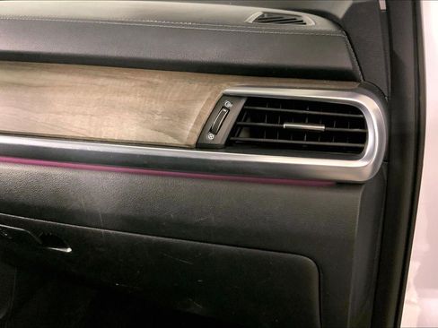 Used 2021 Kia Telluride SX w/ Towing Package image 16