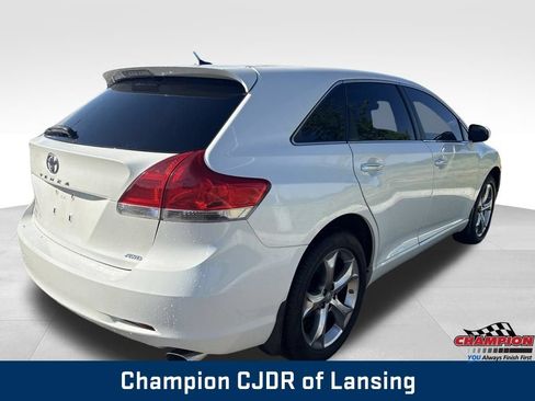 Used 2010 Toyota Venza AWD image 5