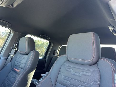 New 2026 Nissan Frontier PRO-4X w/ Pro-4x Convenience Package image 25