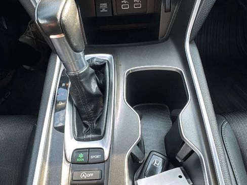 Used 2022 Honda Accord Sport image 27