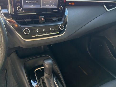 Used 2021 Toyota Corolla LE w/ Body Protection Package (TMS) image 19