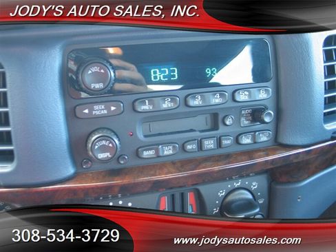 Used 2005 Chevrolet Impala Base image 11