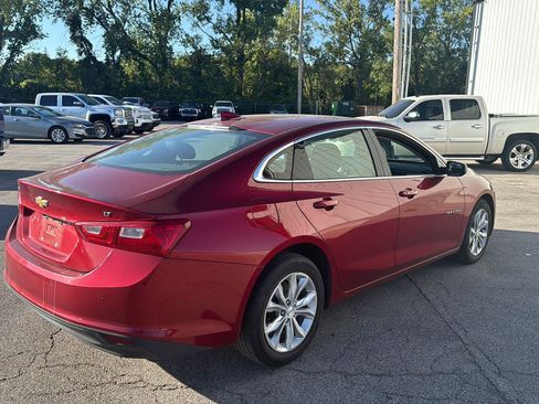 Used 2025 Chevrolet Malibu LT FWD image 4