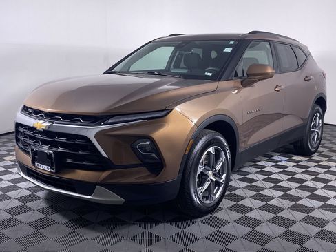 Certified 2024 Chevrolet Blazer LT w/ Convenience Package image 16