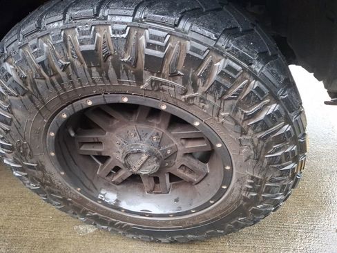 Used 2017 Toyota 4Runner SR5 image 4