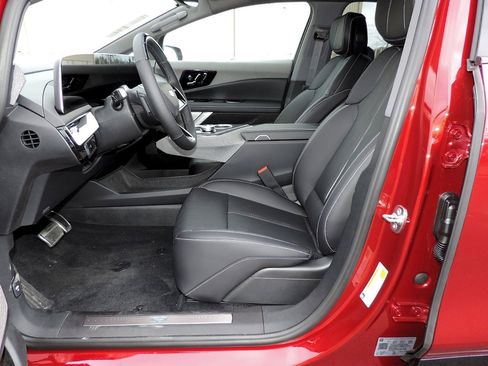 New 2026 Cadillac Optiq Luxury 2 image 15