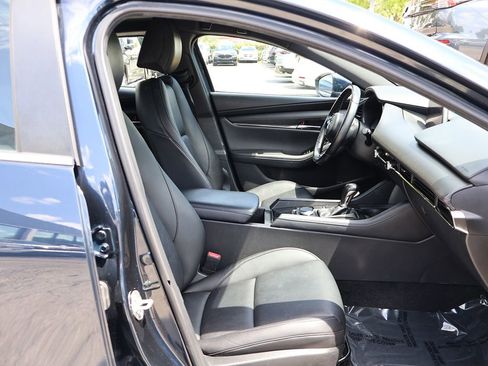 Used 2022 MAZDA MAZDA3 s FWD image 29