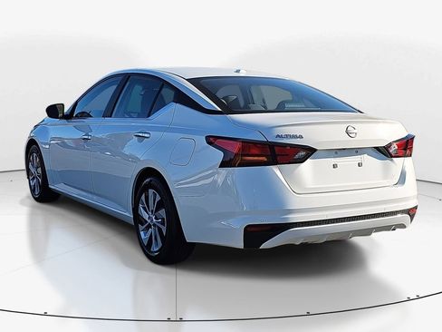 Used 2025 Nissan Altima 2.5 S image 7