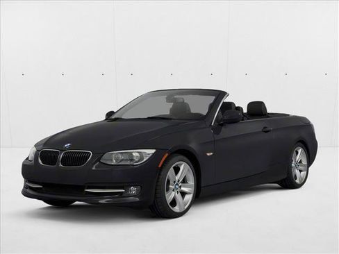 Used 2013 BMW 335i Convertible RWD image 1