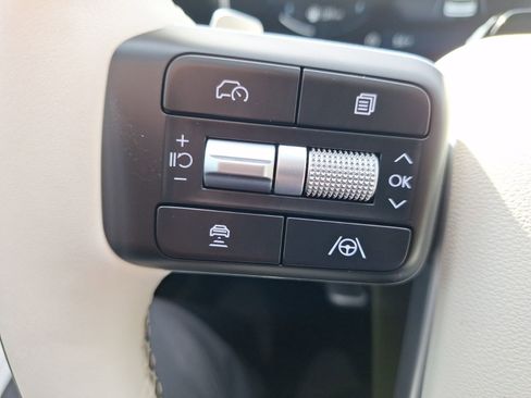 Used 2025 Hyundai Santa Fe Calligraphy image 21